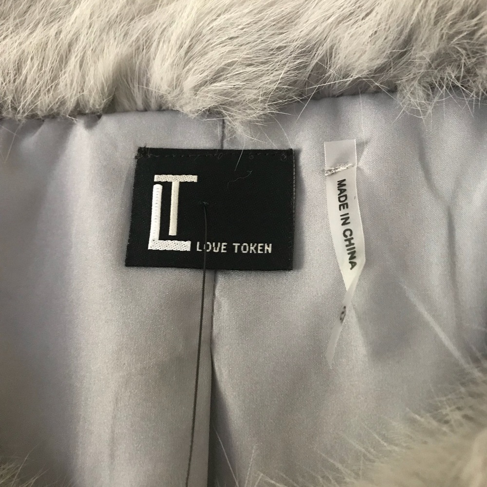 Love Token Rabbit Fur Vest - Picture 3 of 6